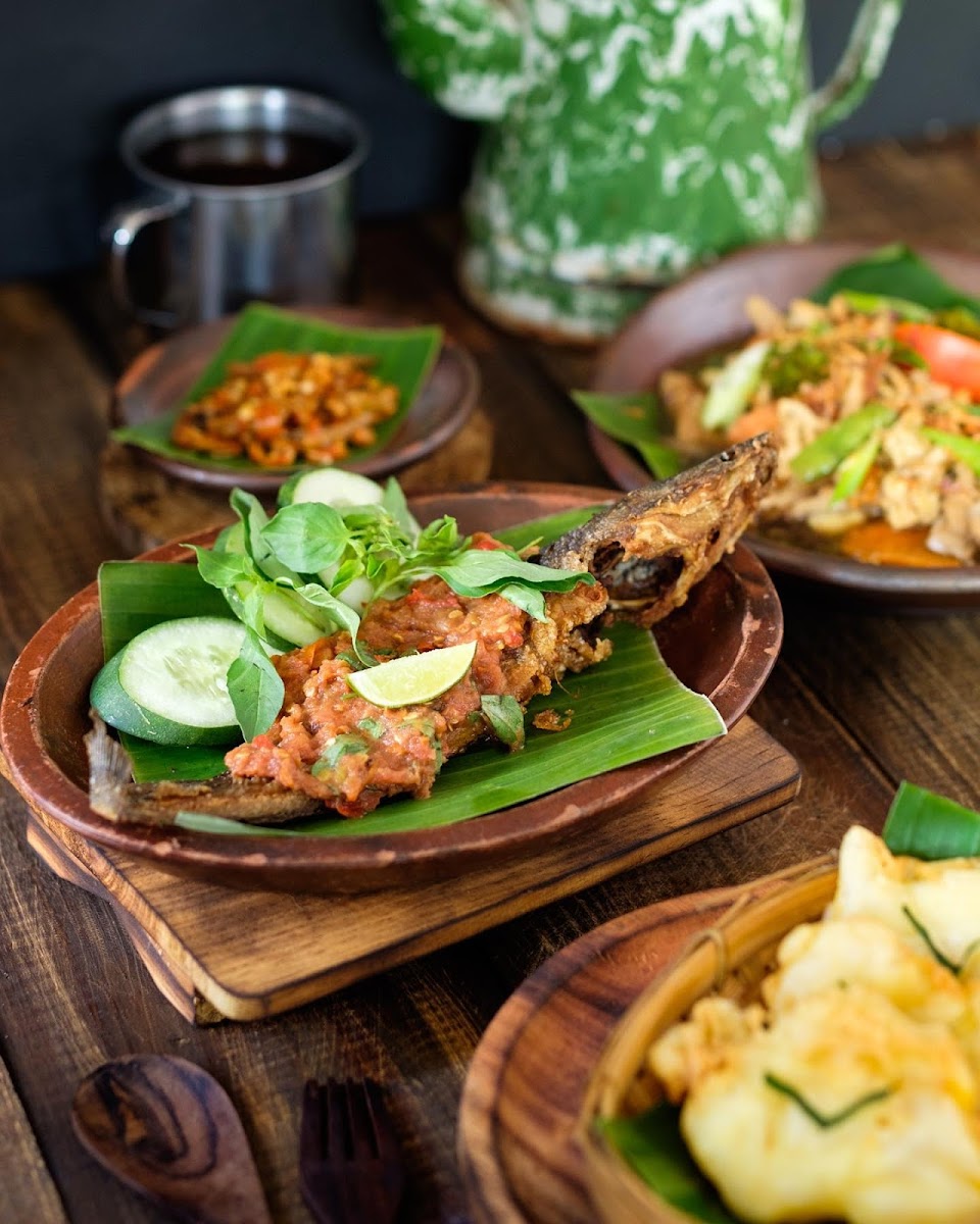 Mbok Mingkem ‐ ꦩ꧀ꦧꦺꦴꦏ꧀ꦩꦶꦁꦏꦼꦩ꧀-3