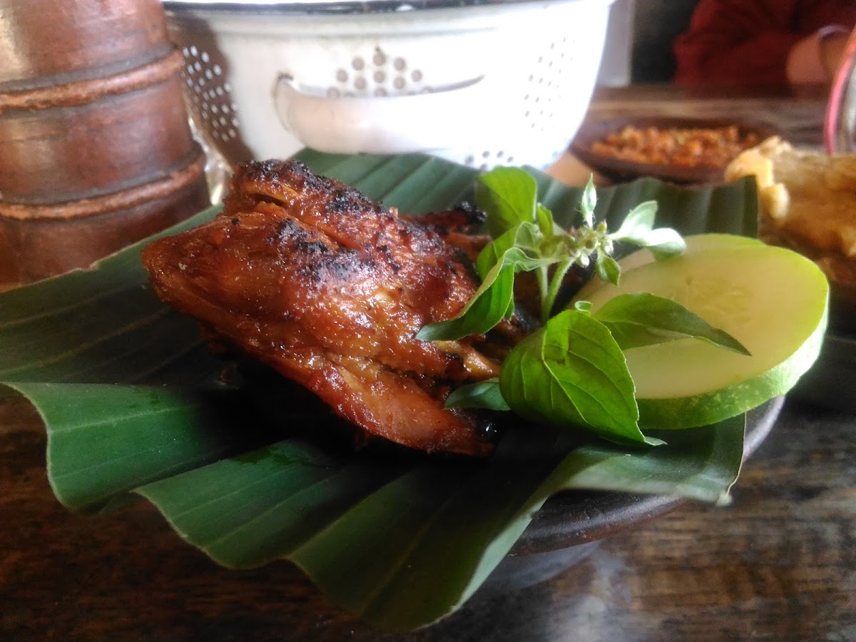 Mbok Mingkem ‐ ꦩ꧀ꦧꦺꦴꦏ꧀ꦩꦶꦁꦏꦼꦩ꧀-7